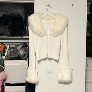 BNWT Selkie Skate Home White Cardigan with Faux Fur Trim L